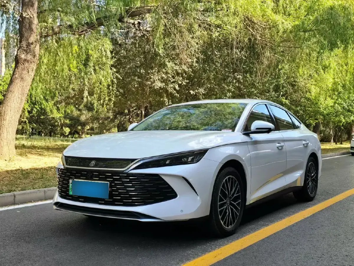 2024 BYD QinL 1.5L 101HP L4 E-CVT PHEV 15.87KWH