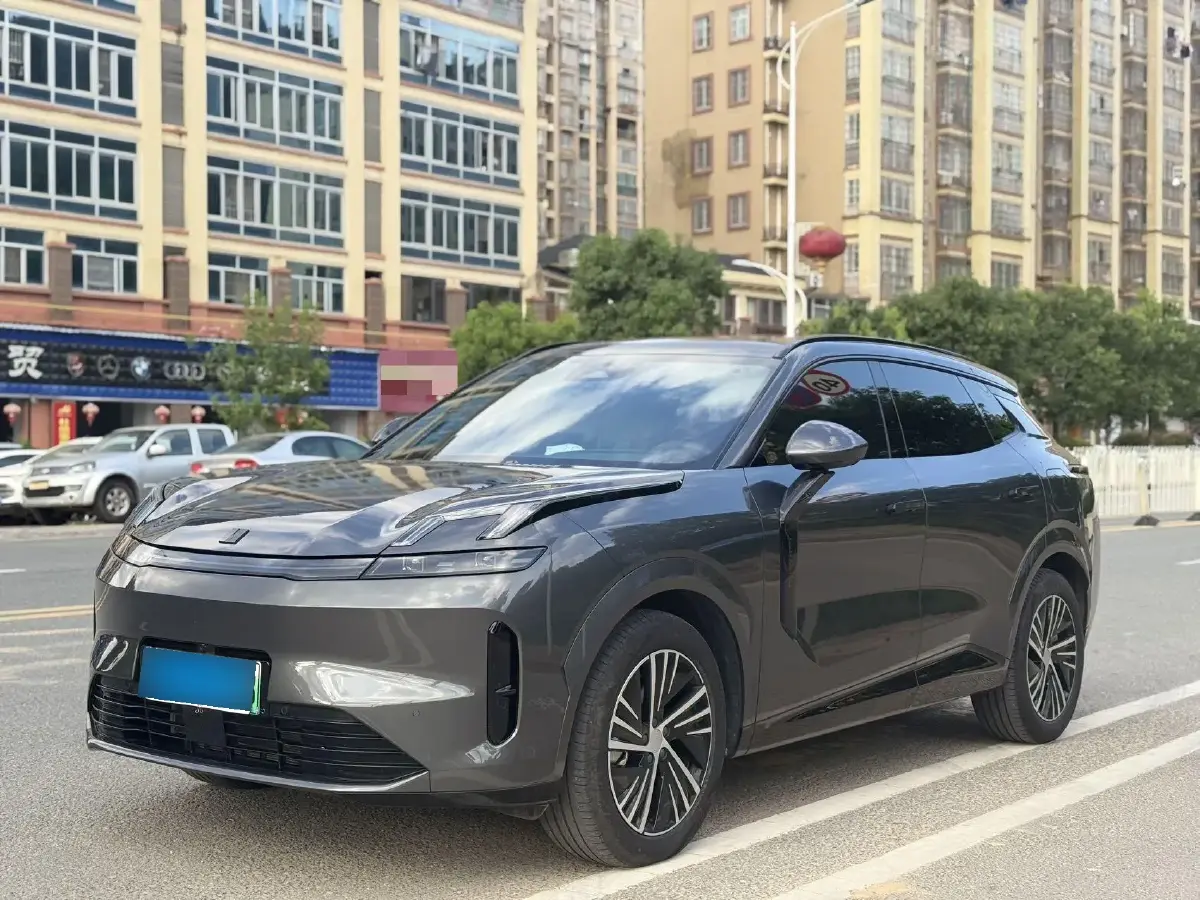 2023 LYNK&CO 08 EM-P 1.5T 163HP L4 3DHT PHEV 21.2KWH