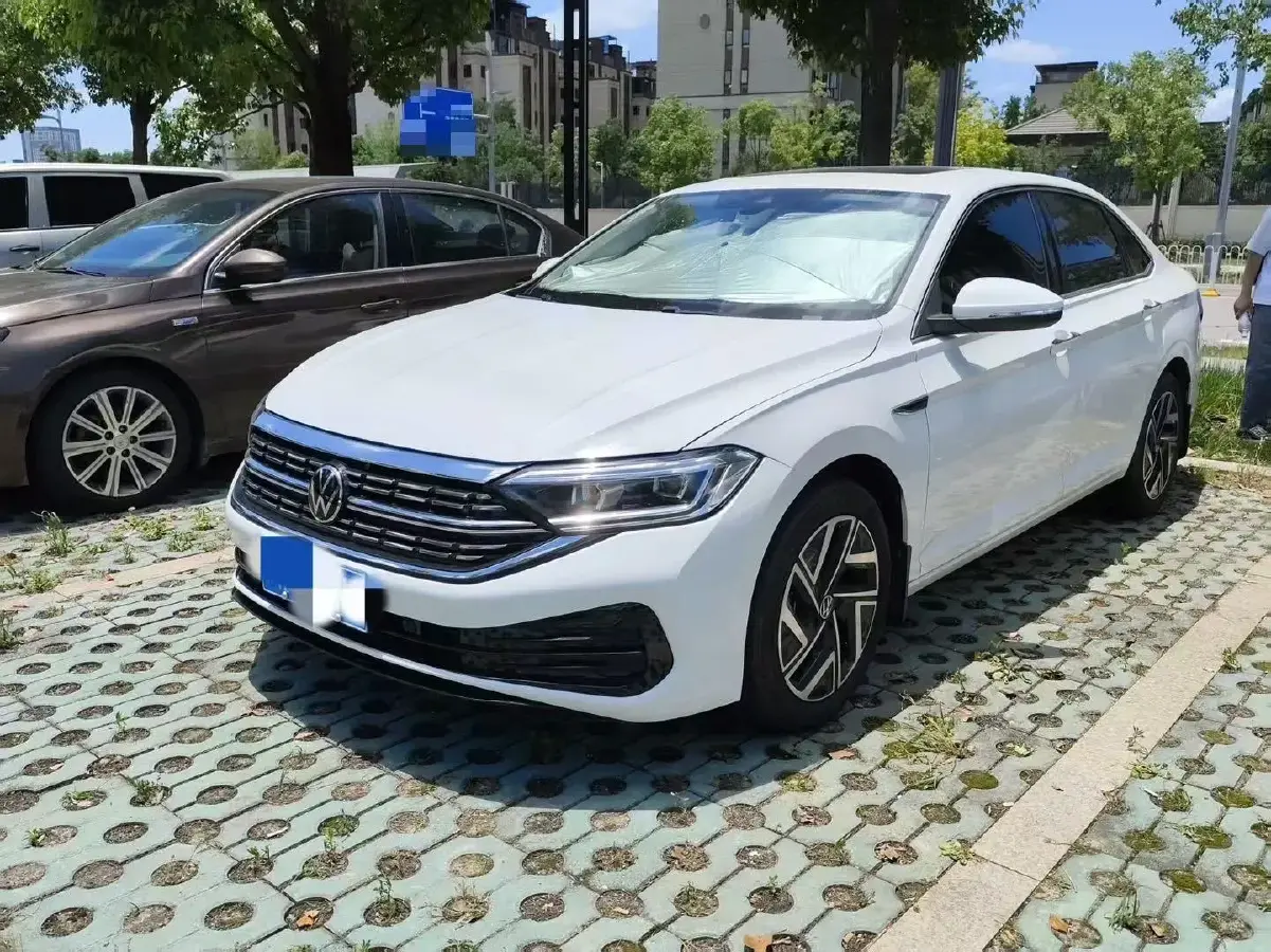 2024 Volkswagen Sagitar 1.5T 160HP L4 7DCT