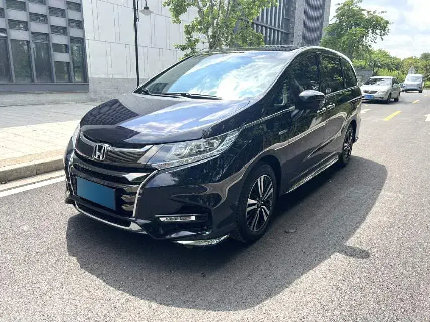 2019 Honda Odyssey 2.0L 146HP L4 E-CVT Hybrid
