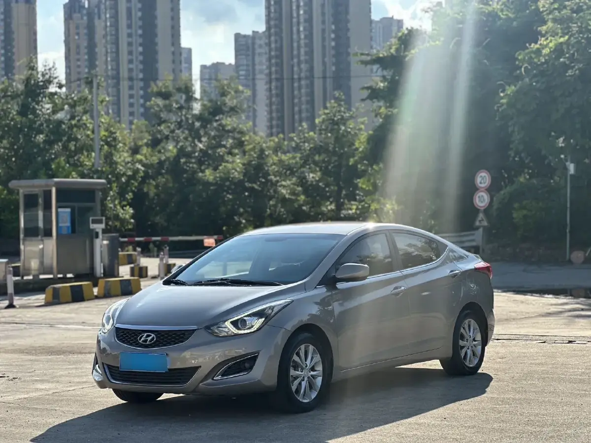 2016 Hyundai Elantra 1.6L 128HP L4 6AT