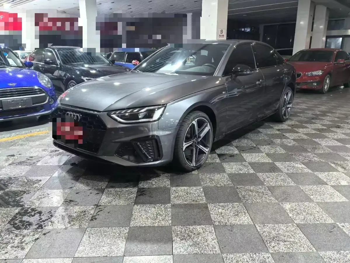 2024 Audi A4L 2.0T 190HP L4 7DCT