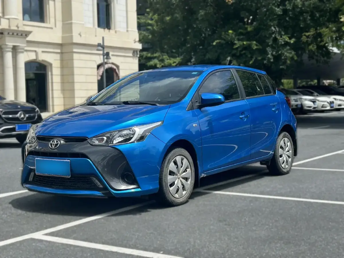 2017 Toyota Yaris L 1.5L 107HP L4 CVT