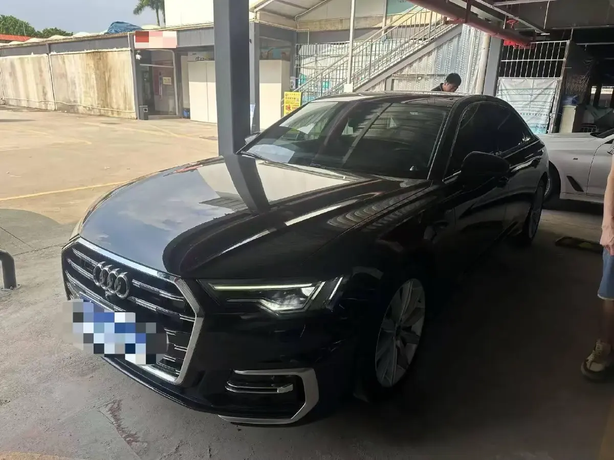 2024 Audi A6L 2.0T 245HP L4 7DCT