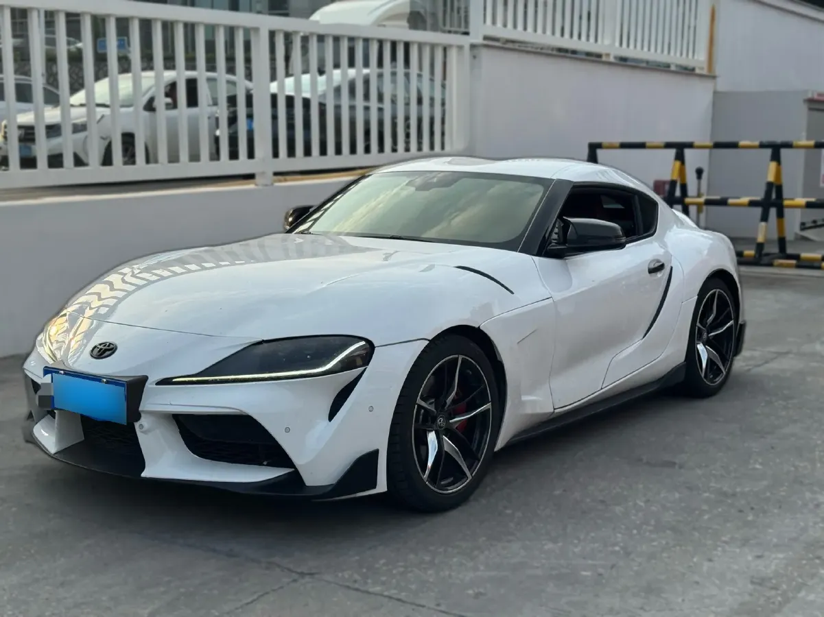 2022 Toyota Supra 3.0T 340HP L6 8AT,autocango,china used car exporter,china ev exporter,chinese used car exporter,chinese used ev exporter