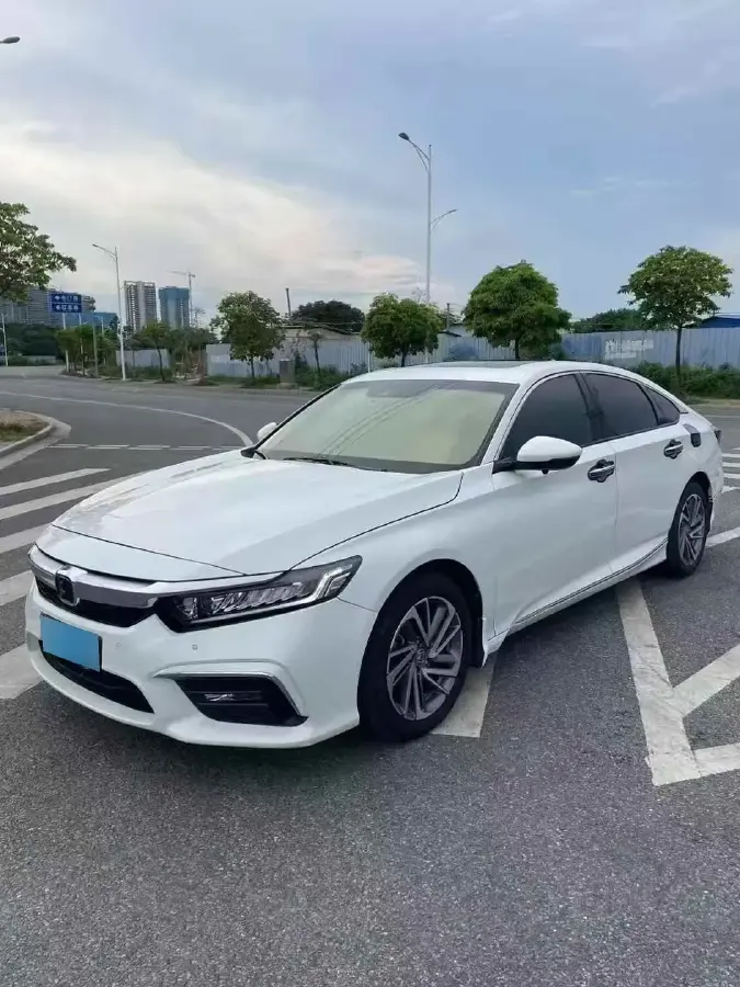 2019 Honda Inspire 1.5T 194HP L4 CVT