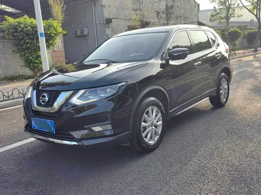 2021 Nissan X-Trail 2.0L 151HP L4 CVT
