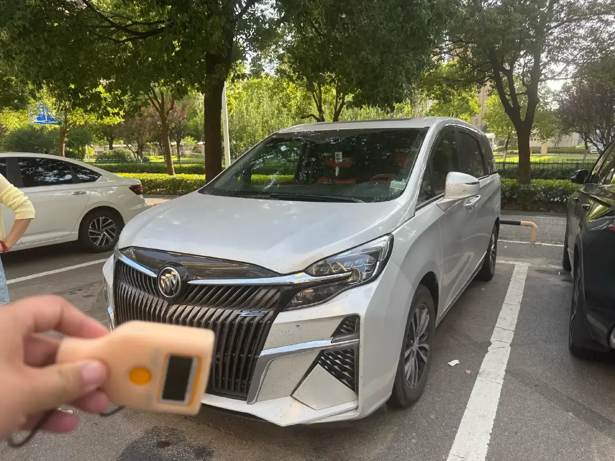 2021 Buick GL8 2.0T 237HP L4 9AT