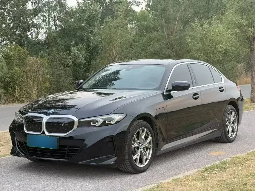 2022 BMW i3 BEV 70KWH