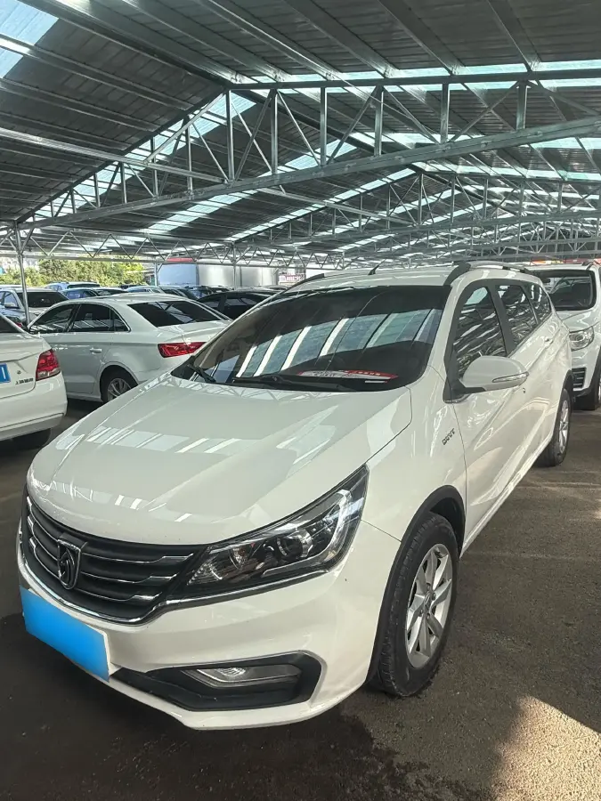 2017 BaoJun 310W 1.5L 105HP L4 6MT