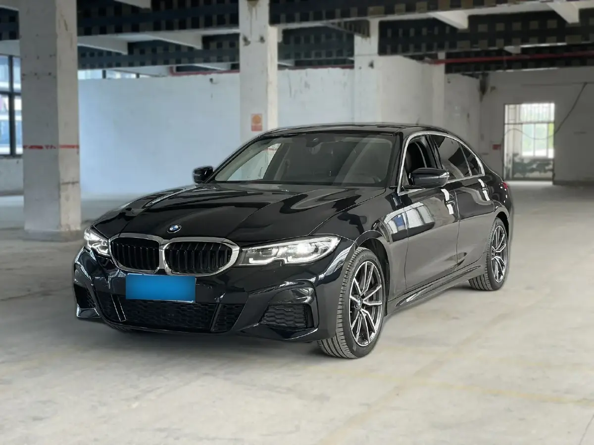 2022 BMW 3 Series 2.0T 184HP L4 8AT