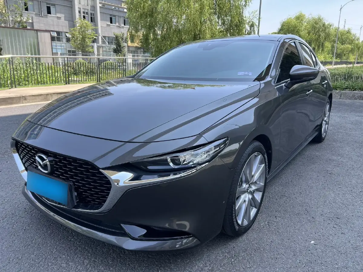 2020 Mazda 3 Axela 2.0L 158HP L4 6AT