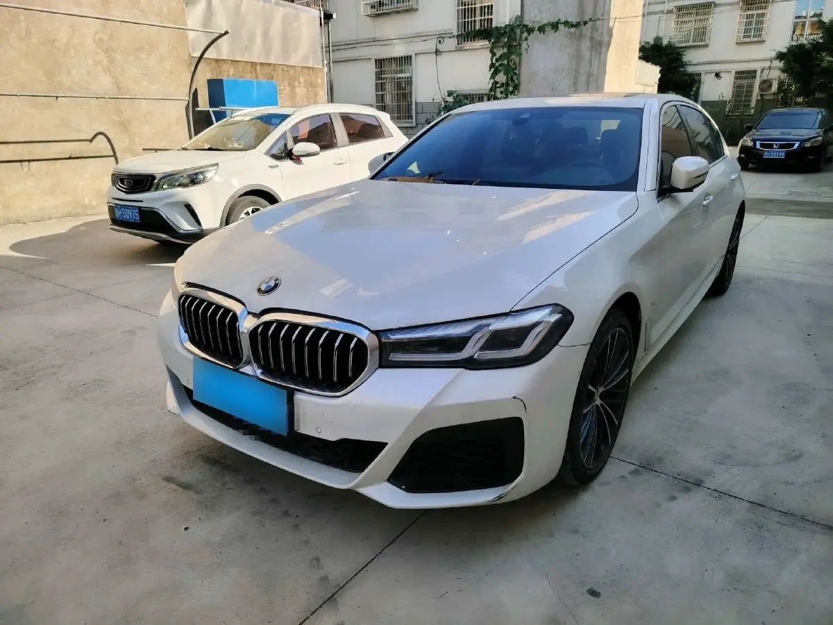 2021 BMW 5 Series 2.0T 252HP L4 8AT