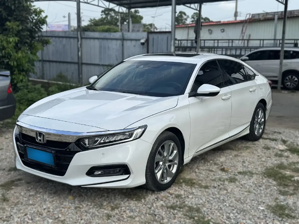 2018 Honda Accord 1.5T 194HP L4 CVT
