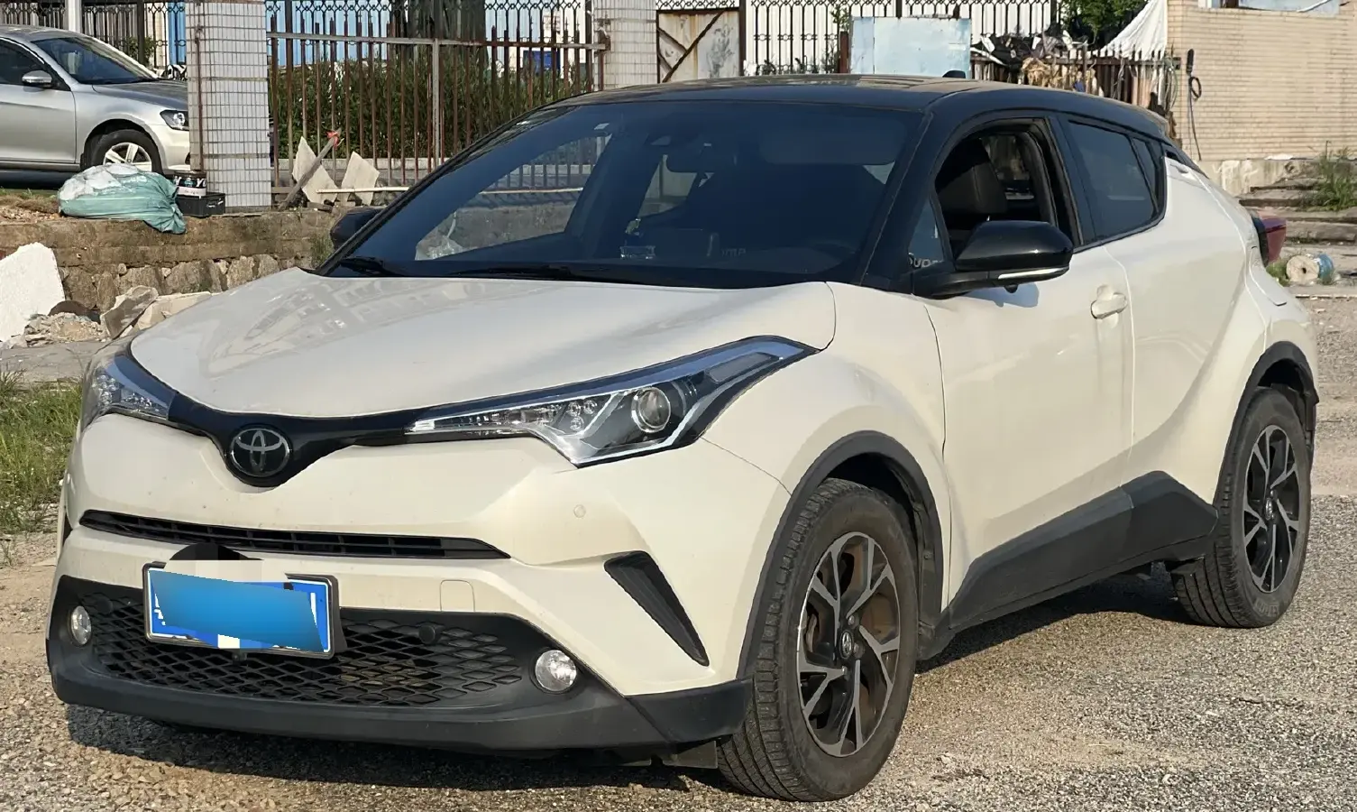 2020 Toyota C-HR 2.0L 171HP L4 CVT