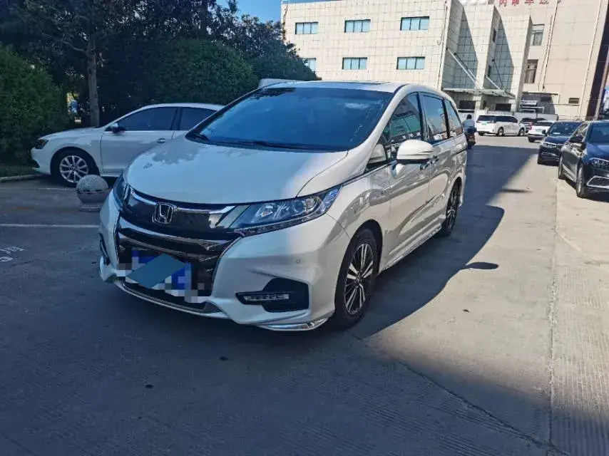 2019 Honda Odyssey 2.0L 146HP L4 E-CVT Hybrid