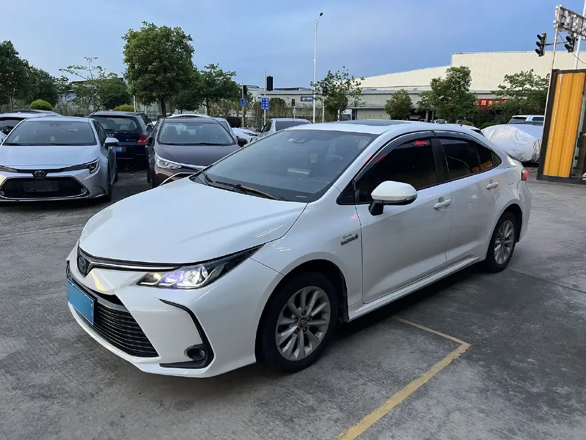 2019 Toyota Corolla 1.8L 98HP L4 E-CVT Hybrid