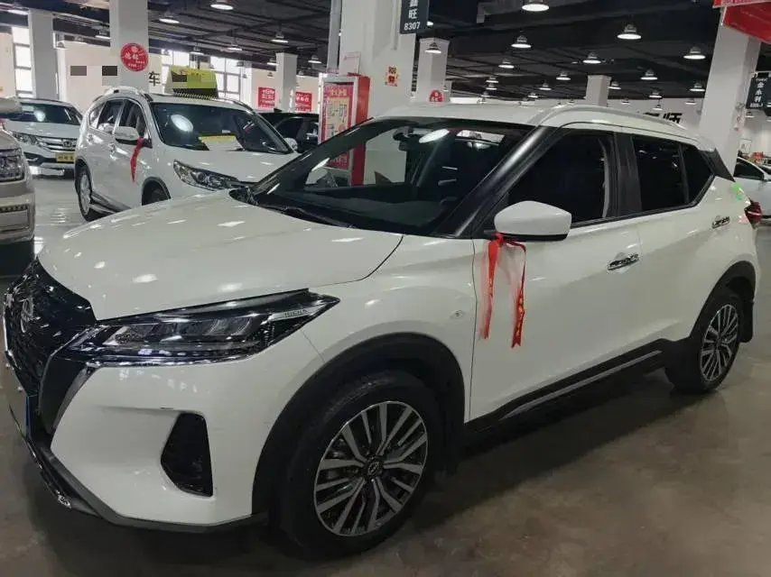 2023 Nissan Kicks 1.5L 122HP L4 CVT