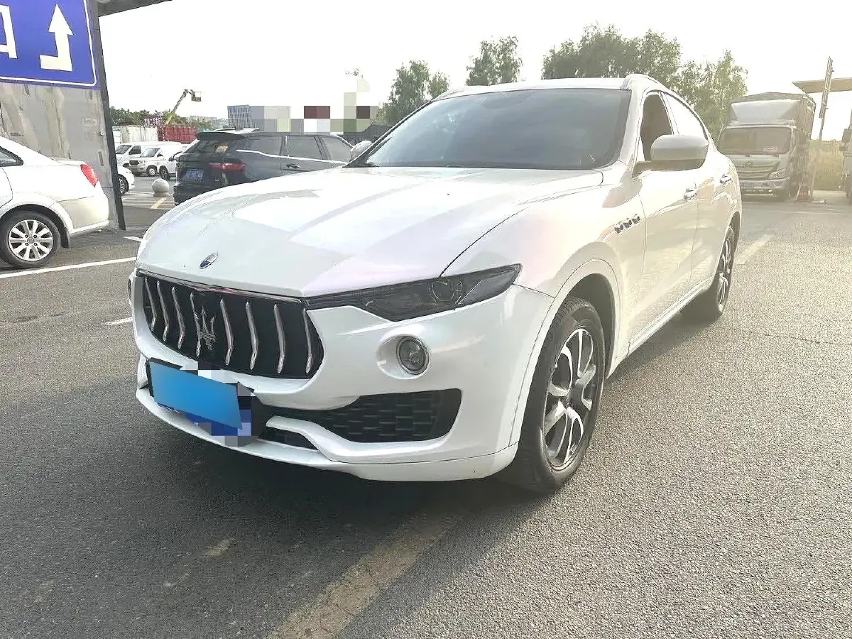 2016 Maserati Levante 3.0T 350HP V6 8AT
