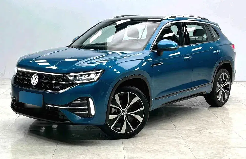 2023 Volkswagen Tayron 2.0T 220HP L4 7DCT