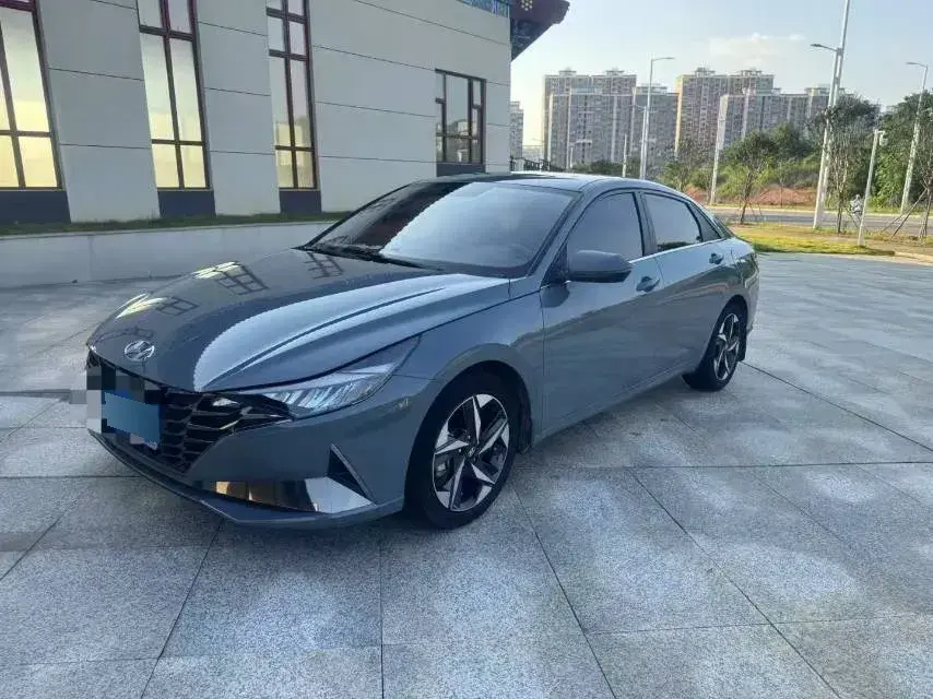 2022 Hyundai Elantra 1.5L 115HP L4 CVT