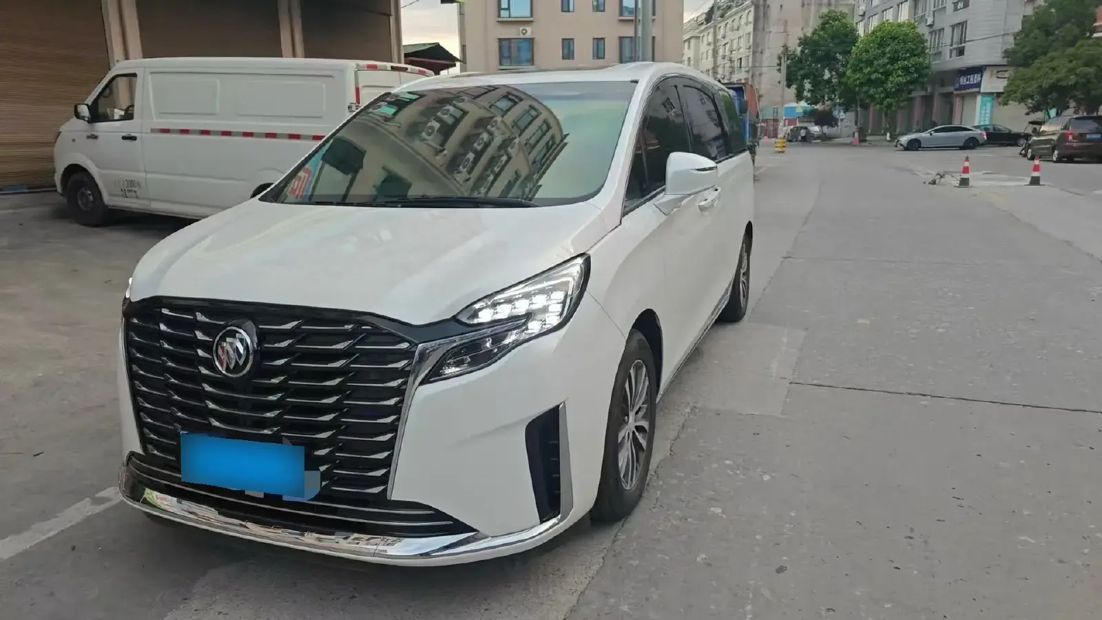 2023 Buick GL8 2.0T 237HP L4 9AT