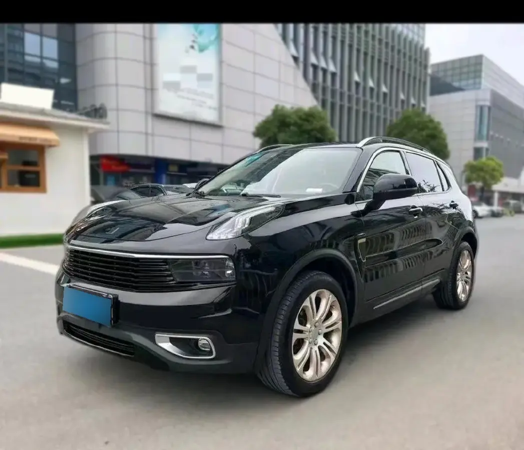 2018 LYNK&CO 01 2.0T 190HP L4 6AT