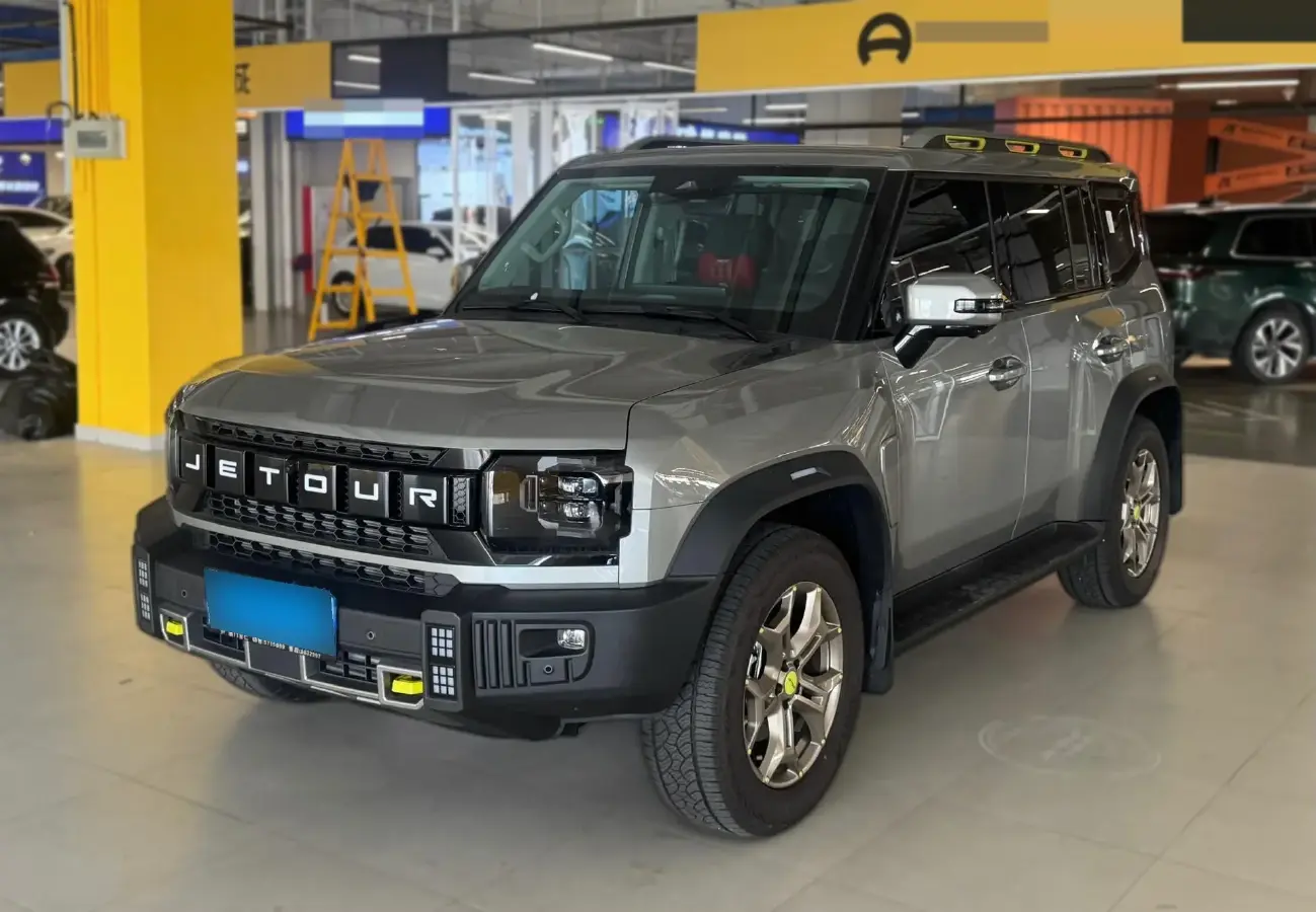 2023 Jetour Traveller 2.0T 254HP L4 7DCT