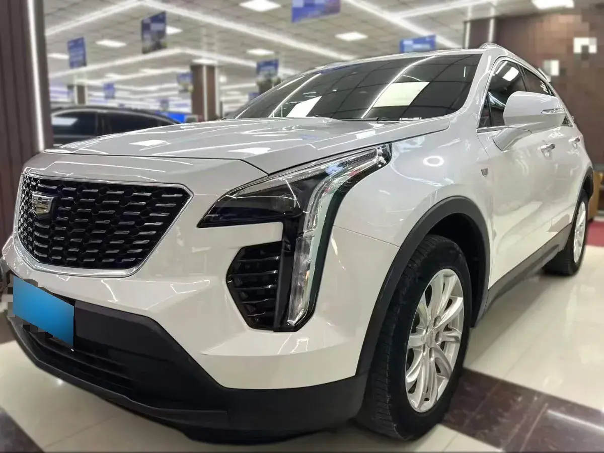 2020 Cadillac XT4 2.0T 241HP L4 9AT