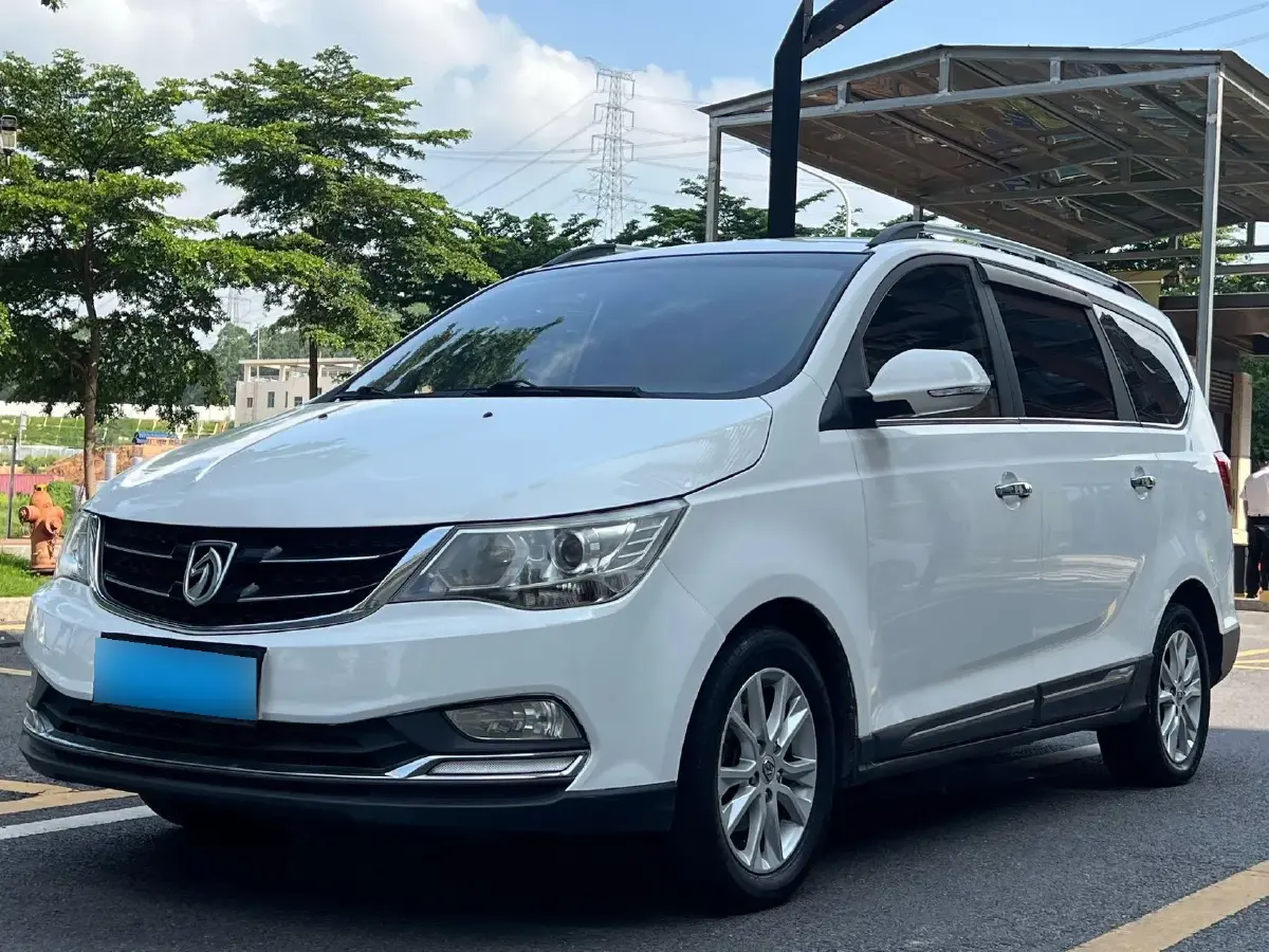 2016 BaoJun 730 1.5T 150HP L4 6MT