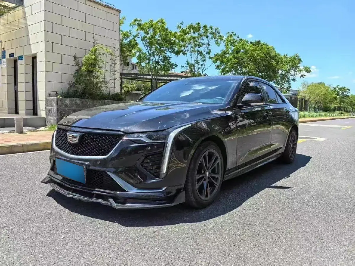 2023 Cadillac CT4 1.5T 211HP L4 8AT