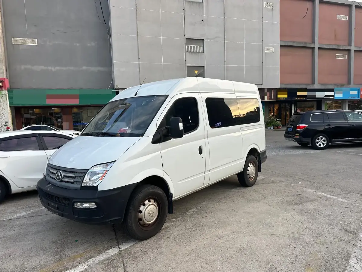 2020 MAXUS XinTu V80 2.5T 136HP L4 6MT