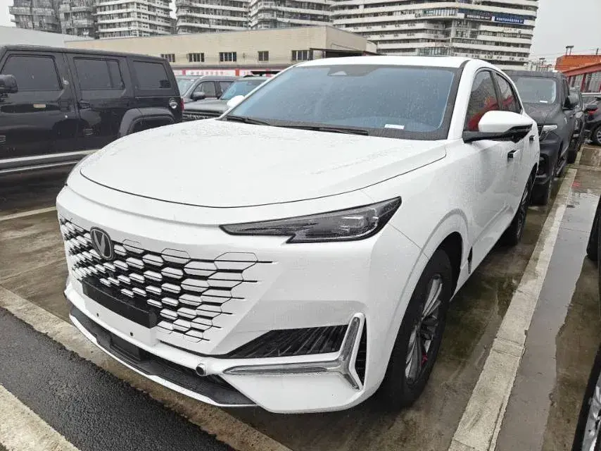2024 ChangAn UNI-K 2.0T 233HP L4 8AT