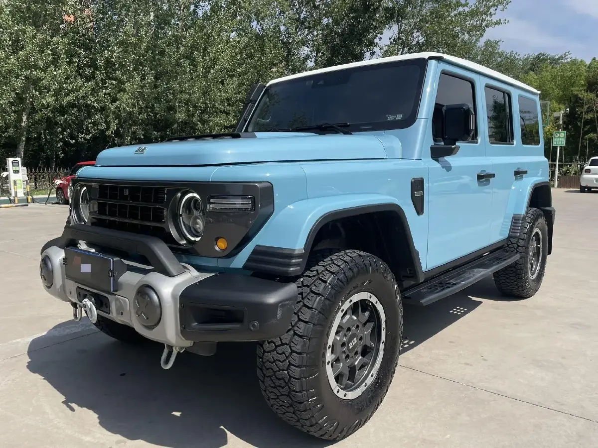 2025 212 212 T01 2.0T 252HP L4 8AT