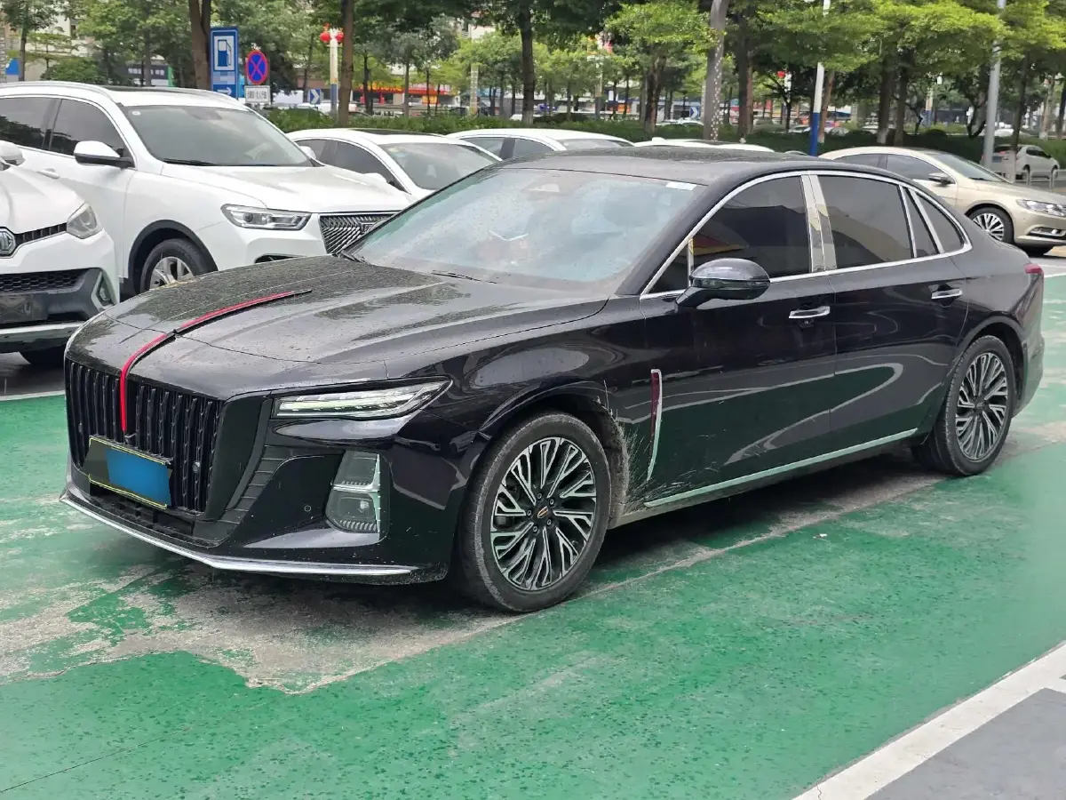 2023 HongQi H5 2.0T 224HP L4 8AT