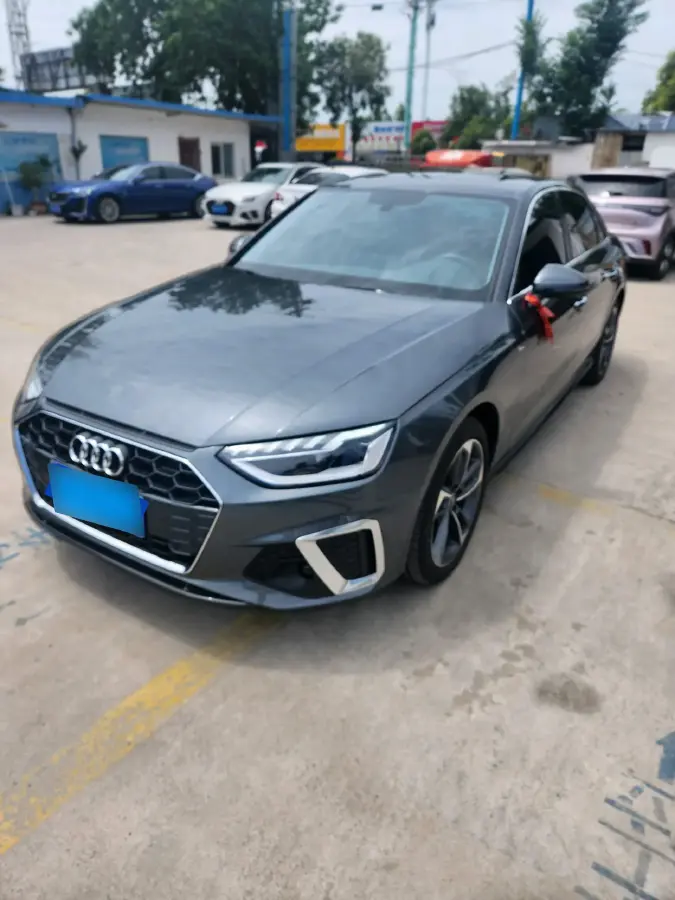 2024 Audi A4L 2.0T 190HP L4 7DCT