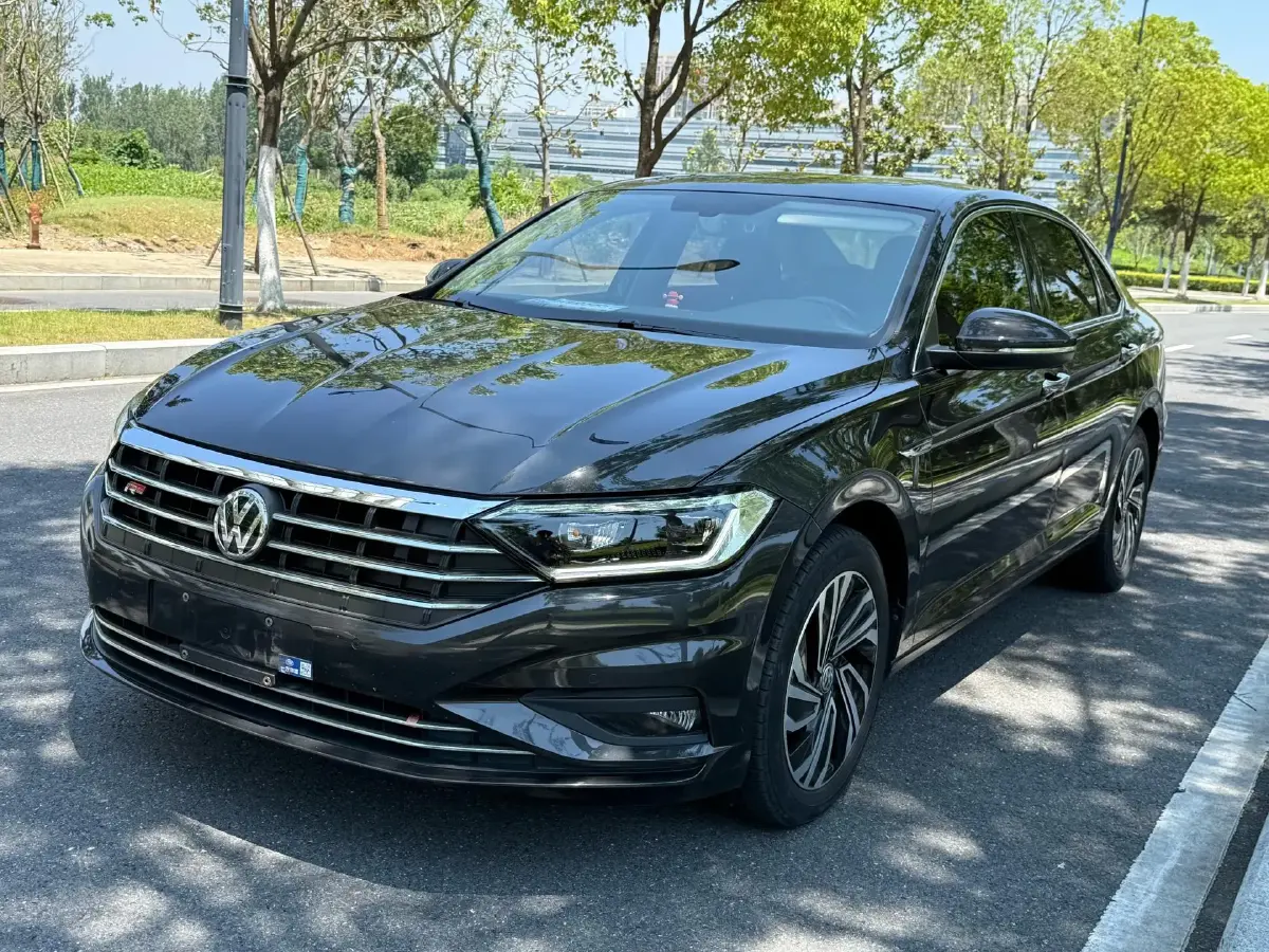 2021 Volkswagen Sagitar 1.4T 150HP L4 7DCT