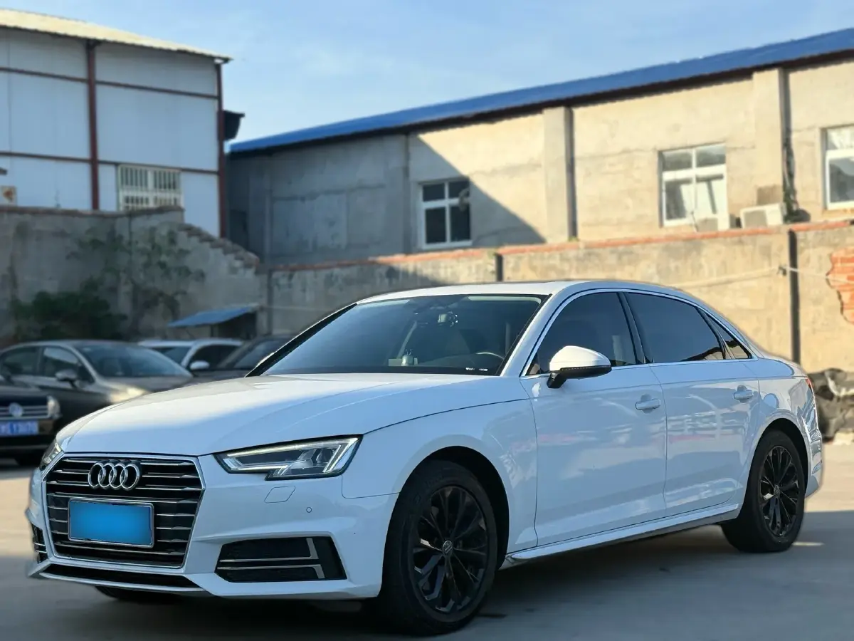 2019 Audi A4L 2.0T 190HP L4 7DCT