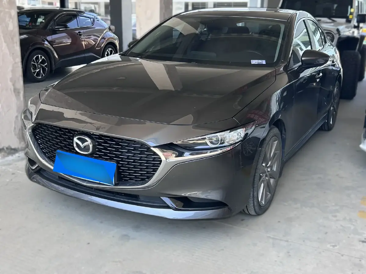 2021 Mazda 3 Axela 2.0L 158HP L4 6AT
