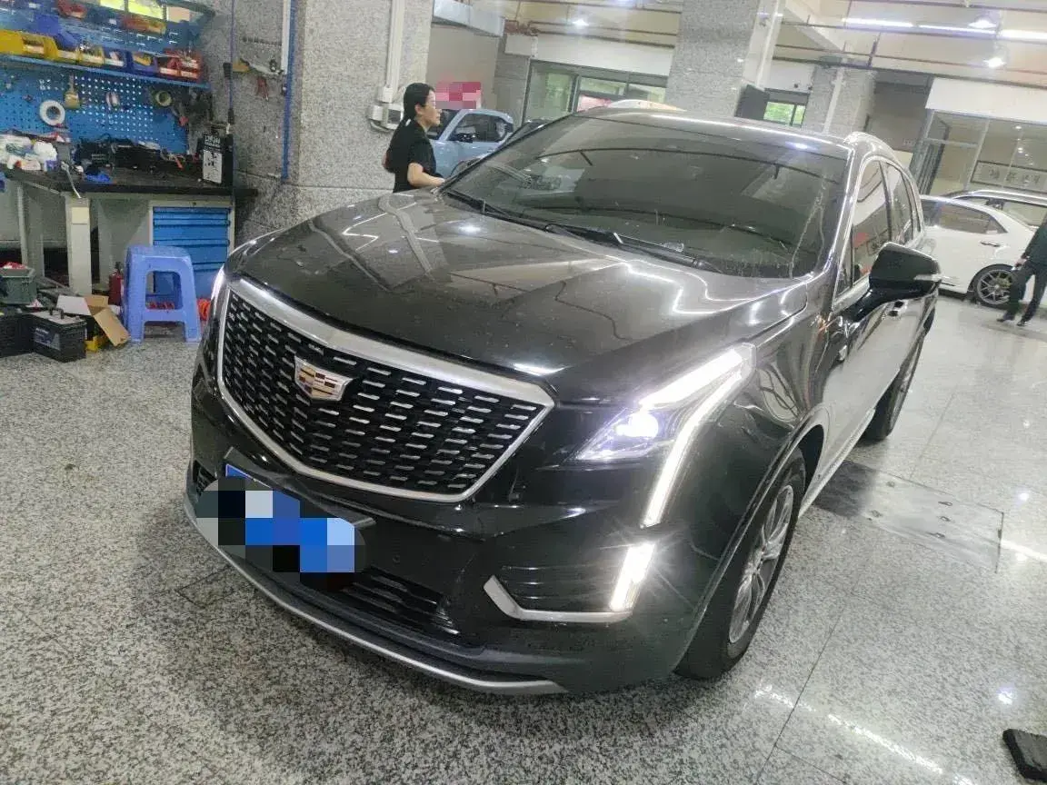 2020 Cadillac XT5 2.0T 241HP L4 9AT
