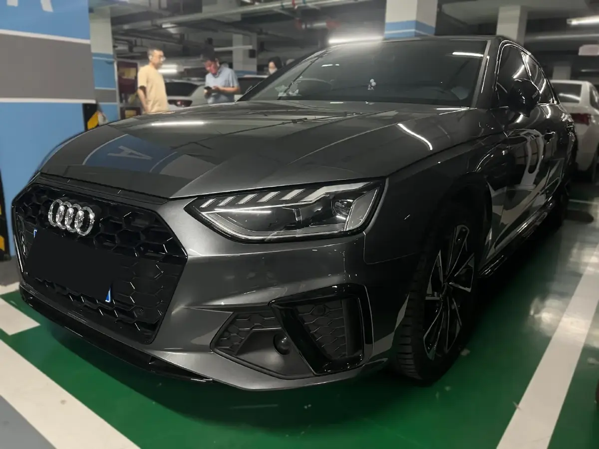 2023 Audi A4L 2.0T 190HP L4 7DCT