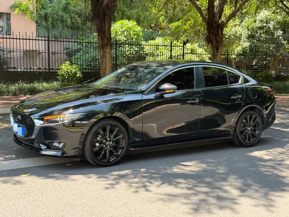 2022 Mazda 3 Axela 2.0L 158HP L4 6AT