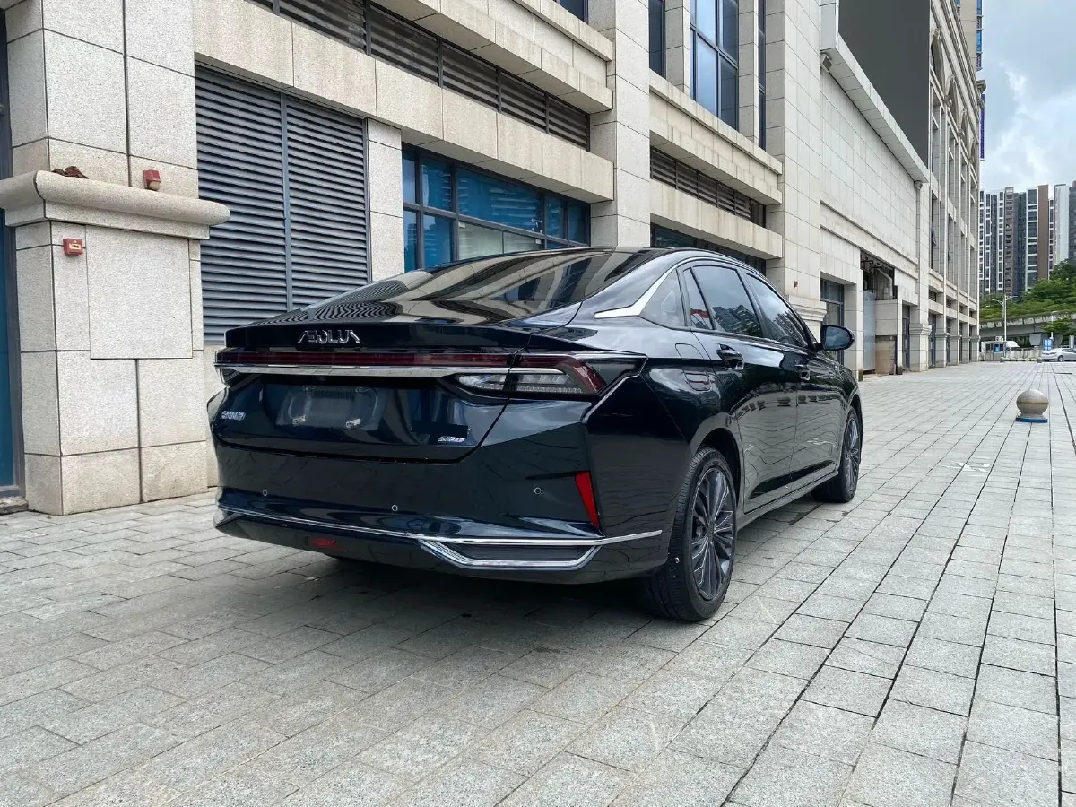 2021 DongFeng Aeolus YiXuan MAX 1.5T 190HP L4 7DCT,autocango,china used car exporter,china ev exporter,chinese used car exporter,chinese used ev exporter