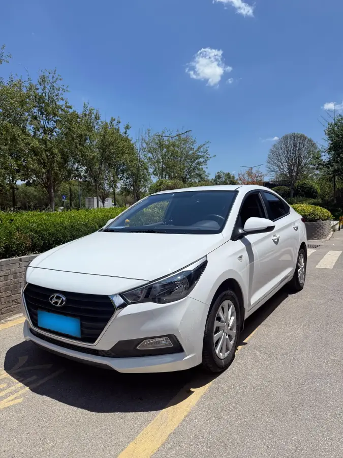 2016 Hyundai Verna 1.4L 100HP L4 6MT