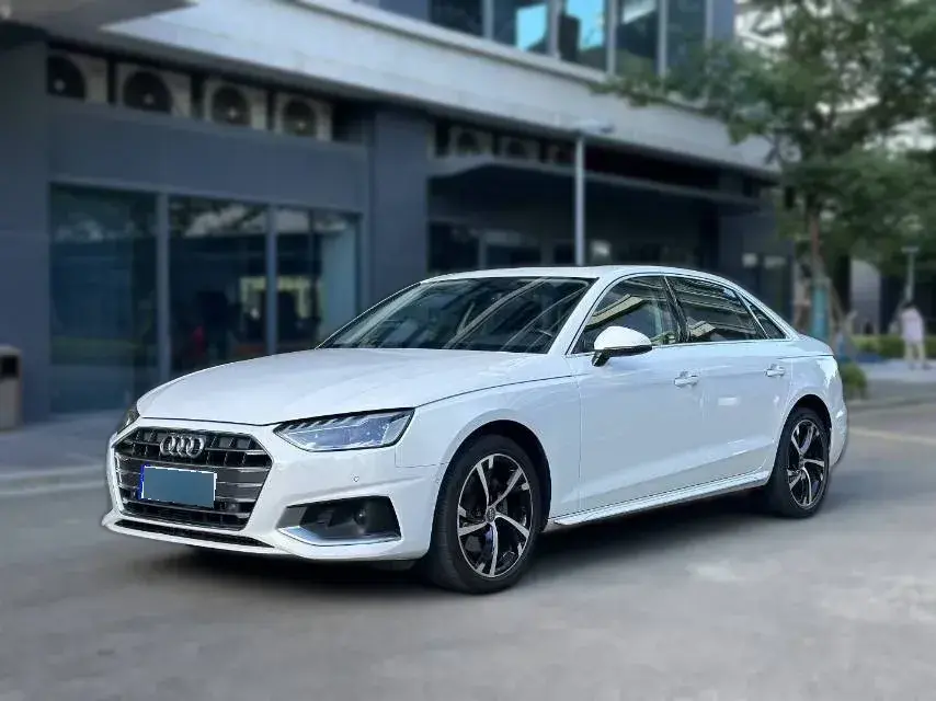 2020 Audi A4L 2.0T 190HP L4 7DCT