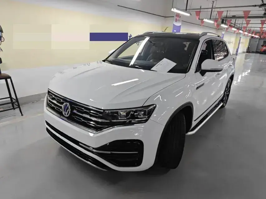 2021 Volkswagen Tayron 2.0T 220HP L4 7DCT