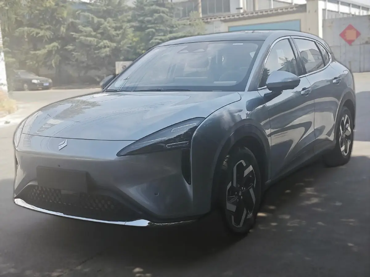 2024 BaoJun Cloud Sea BEV 69.2KWH