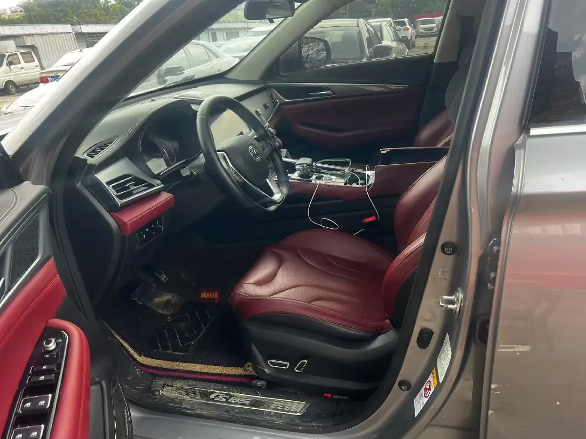 2021 ChangAn CS85 Coupe 2.0T 233HP L4 8AT,autocango,china used car exporter,china ev exporter,chinese used car exporter,chinese used ev exporter