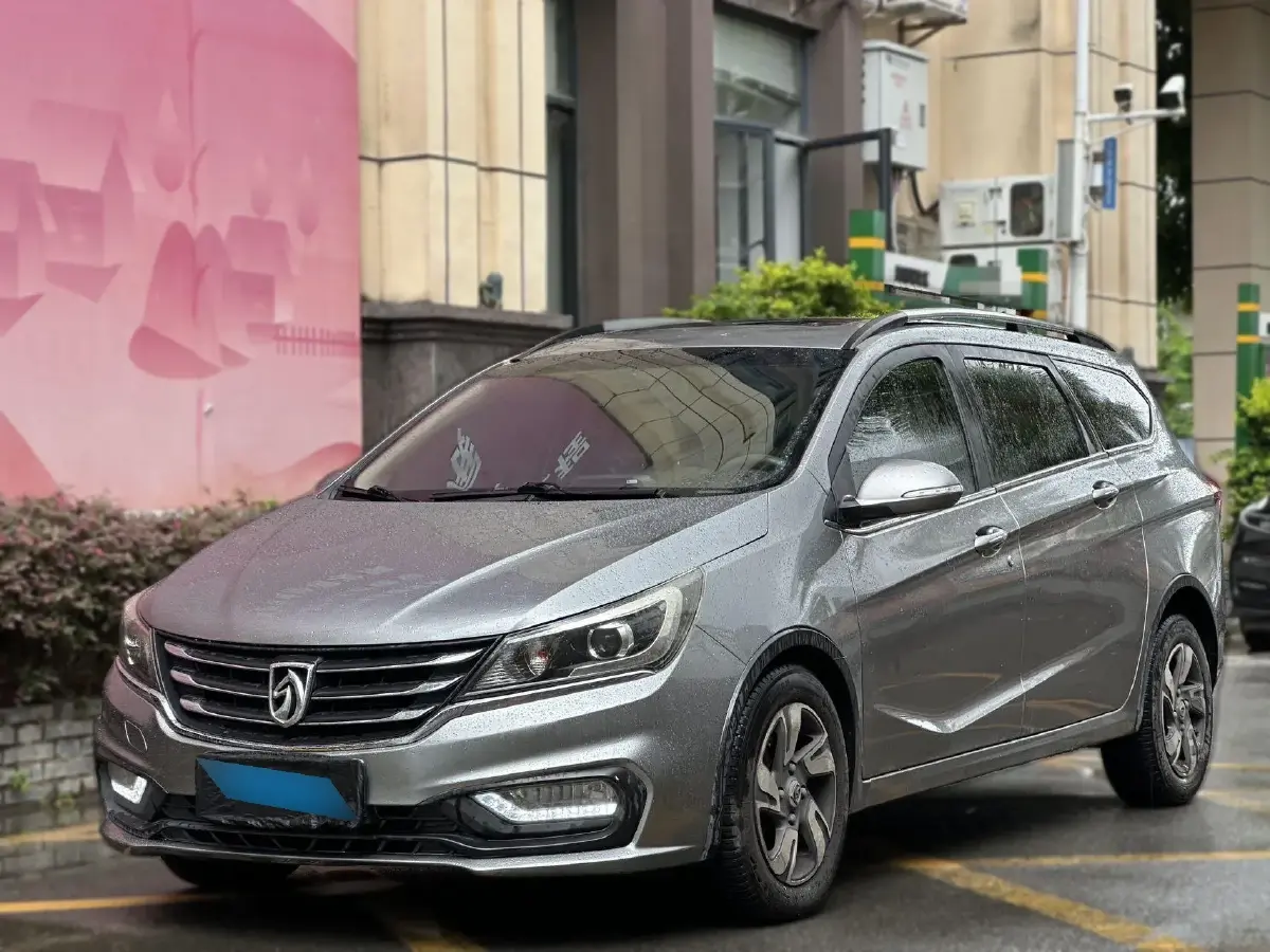 2017 BaoJun 310W 1.5L 105HP L4 6MT