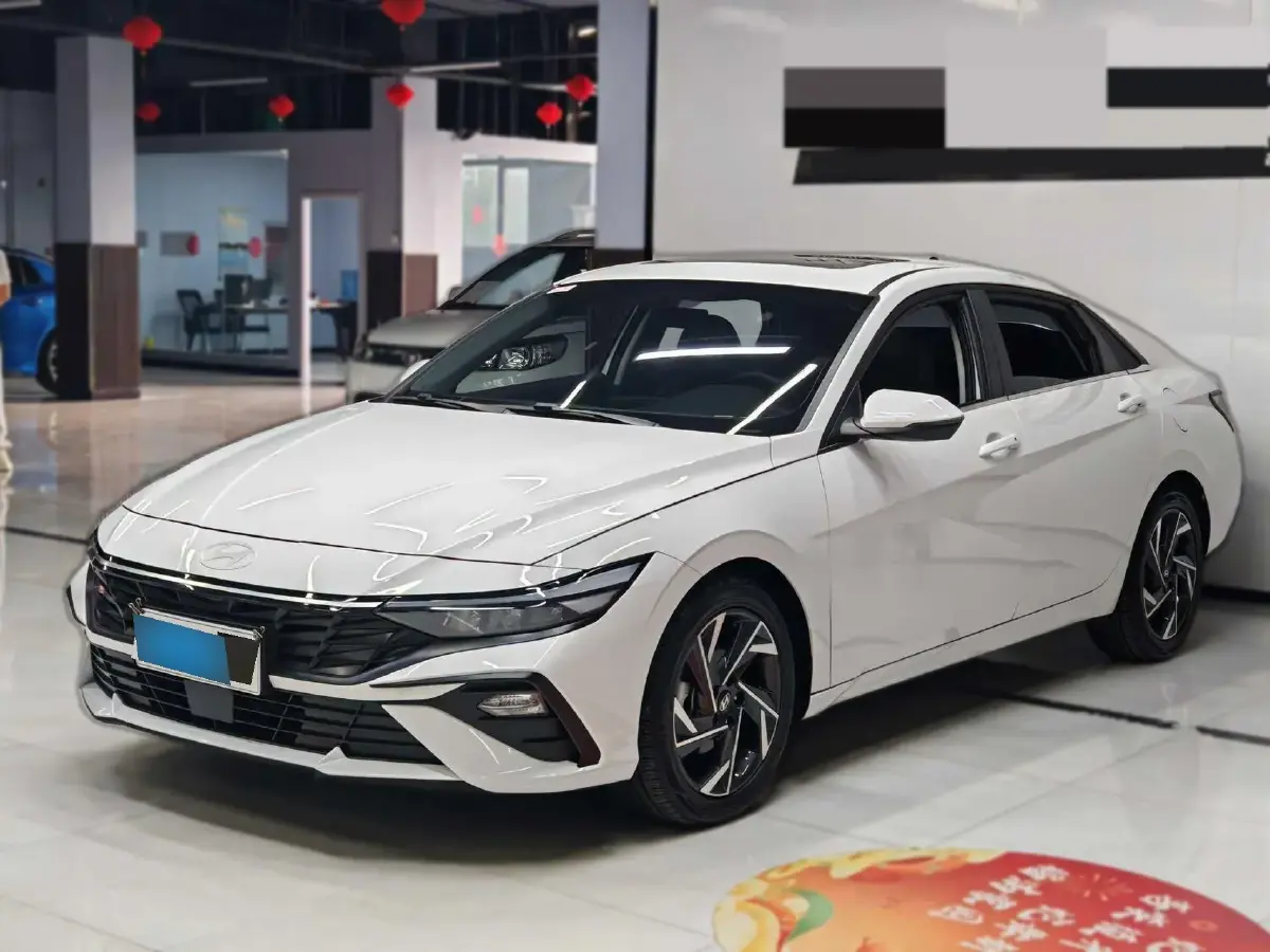 2023 Hyundai Elantra 1.5L 115HP L4 CVT